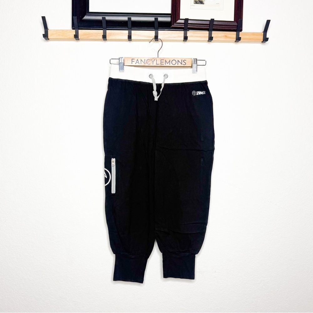 Zumba Wear NWT! Women's Chill The Funk Out Capri Pants Black Size S